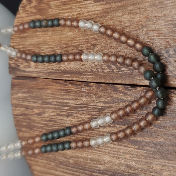 N3404 - Picture 2 of 2